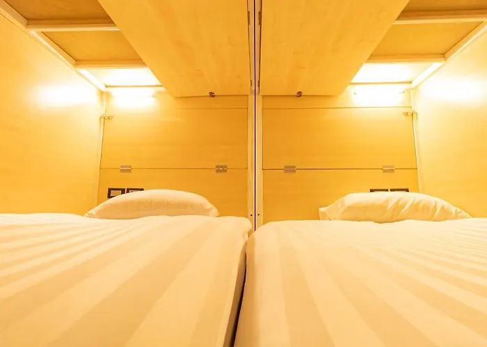 Hostel Khao San Social Capsule *