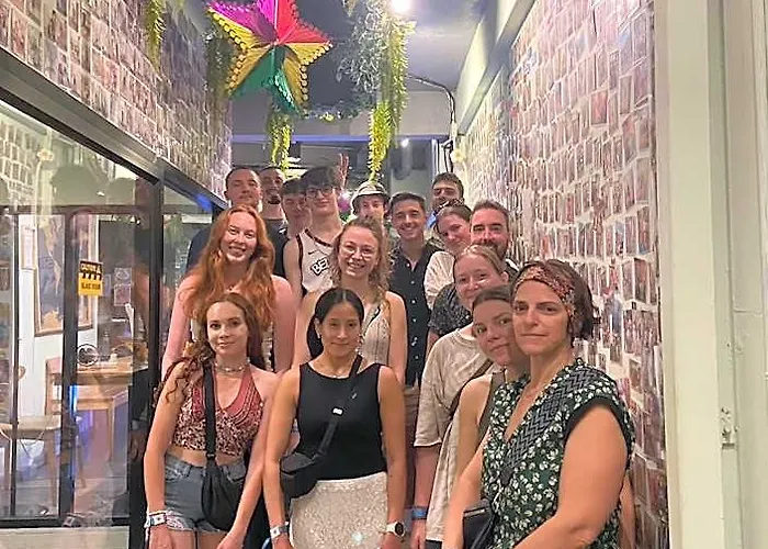 بيت شباب Khao San Social Capsule