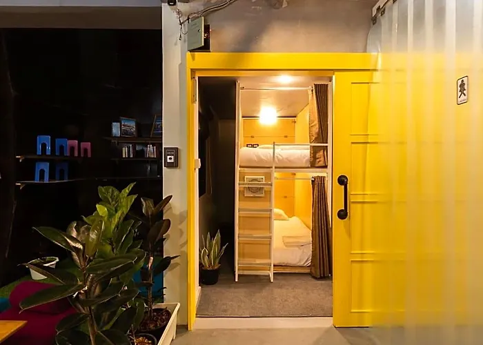 Hostel Khao San Social Capsule