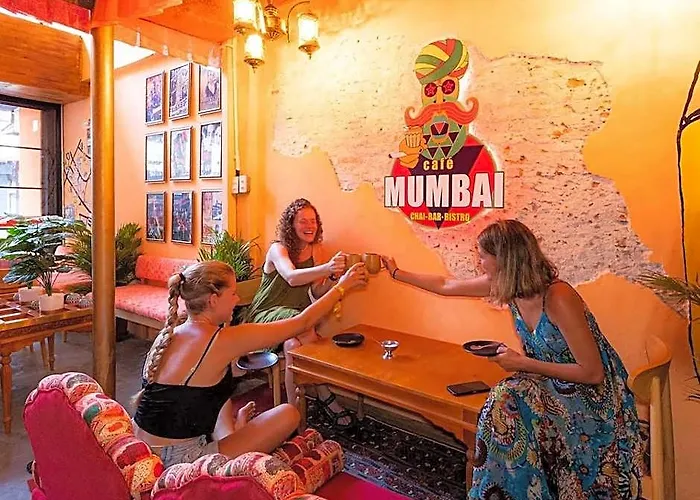 Khao San Social Capsule 旅馆